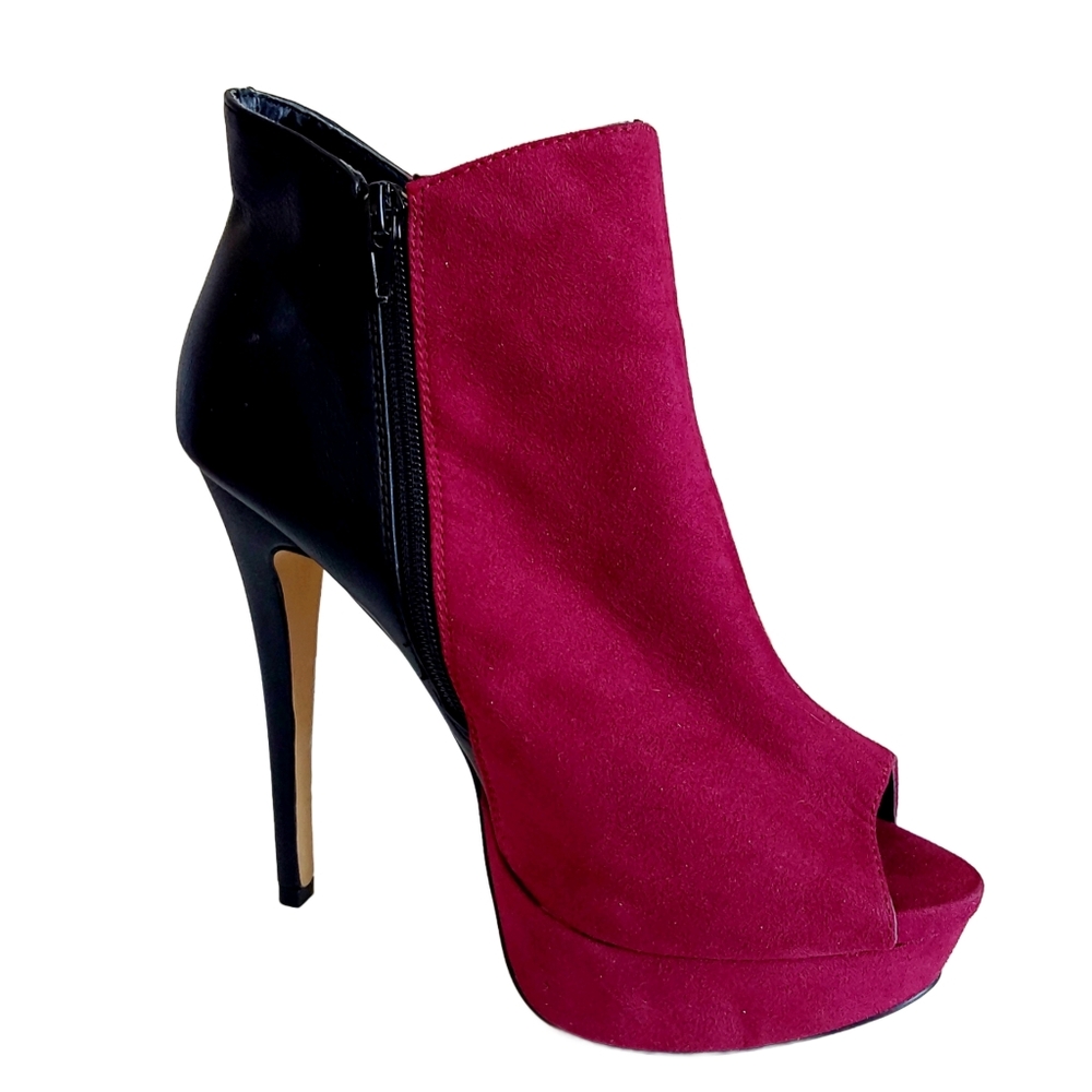 Madison by Shoe Dazzle Peep Toe Stiletto Red Wine Booties. Size 9